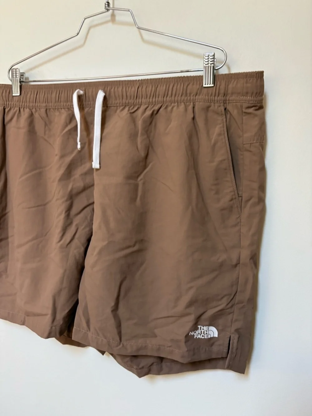 NWOT The North Face Action Shorts 2.0 Size XL
